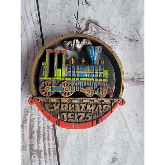 1975 Christmas Choo Choo Train Ornament Vintage Wood Resin Material - Picture 1 of 4